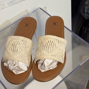 Shade and shore women’s sandals size 10